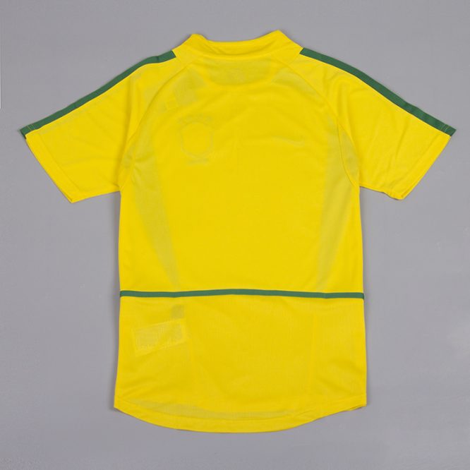 CAMISETA RETRO BRASIL LOCAL 2002