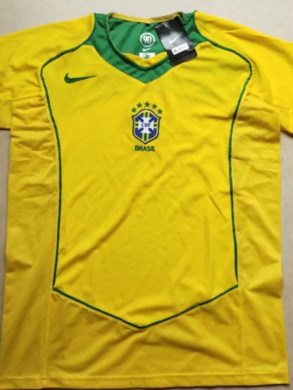 CAMISETA RETRO BRASIL LOCAL 2004