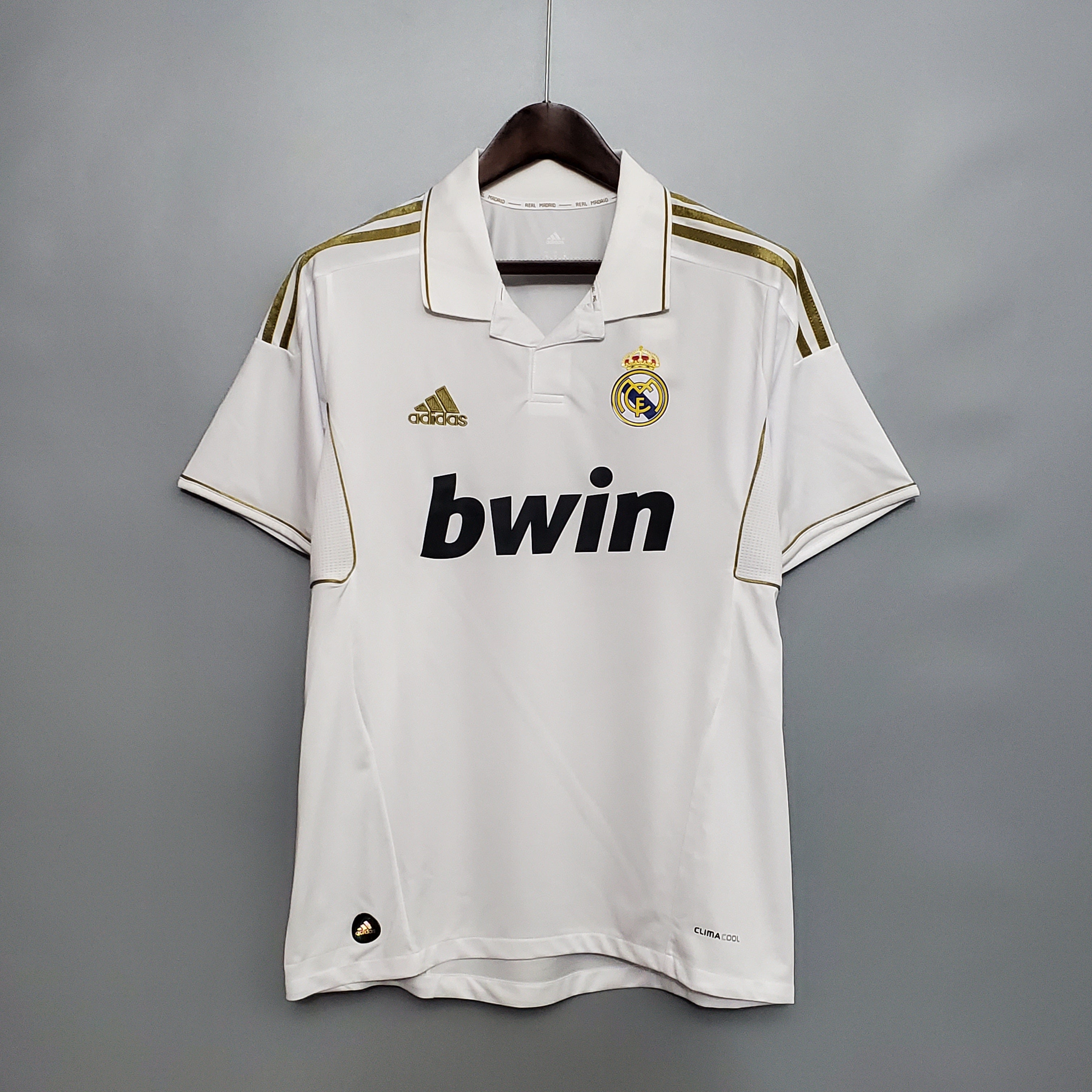 CAMISETA RETRO LOCAL REAL MADRID 2011-12