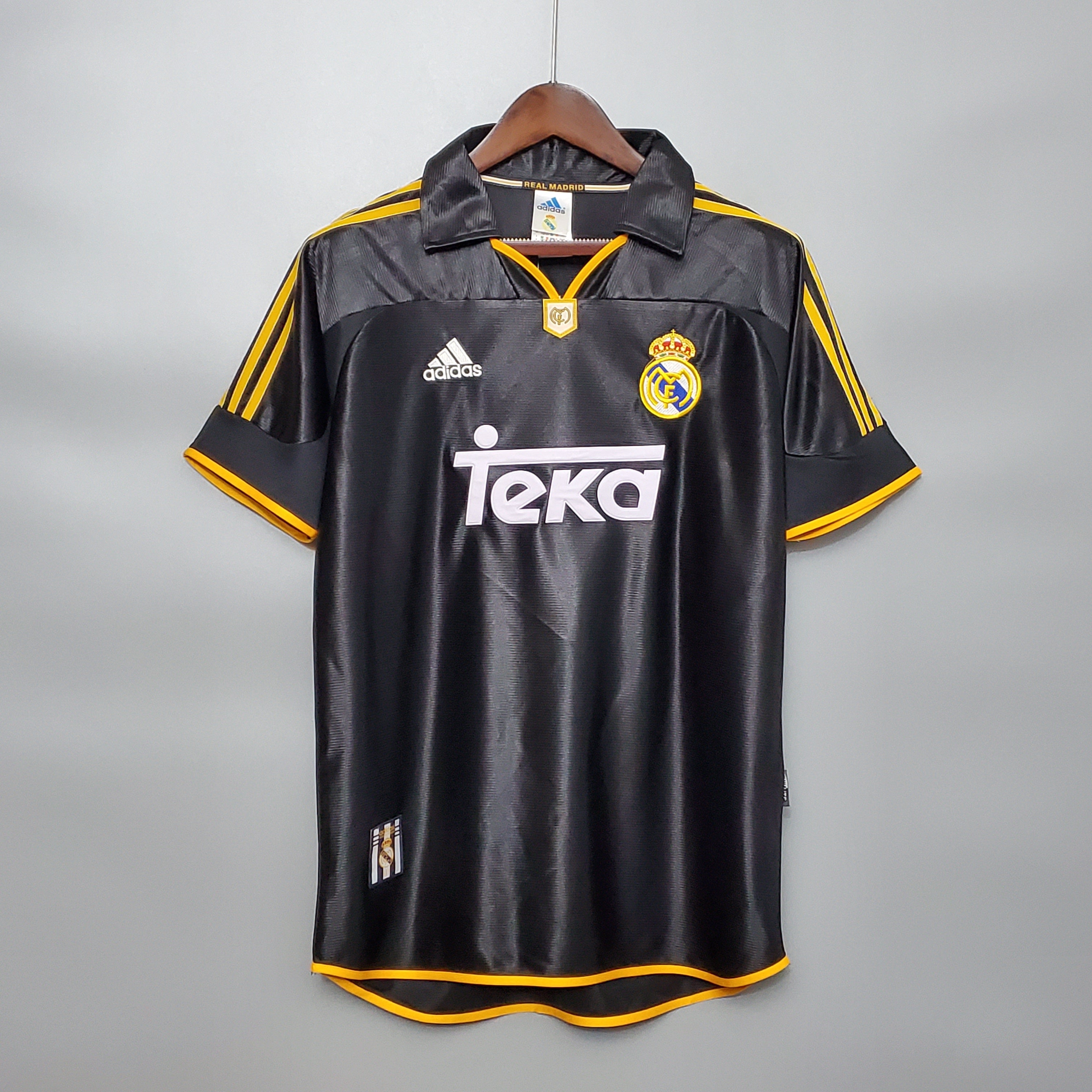 CAMISETA RETRO REAL MADRID VISITA 1999 - 01